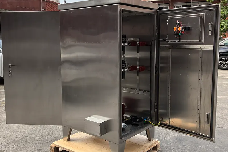 Jordningslösningar med hög motståndskraft förbättrad med rostfritt stål nätteknik